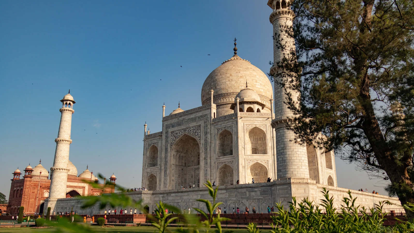 Neighbourhood park in Chilgarh, Agra