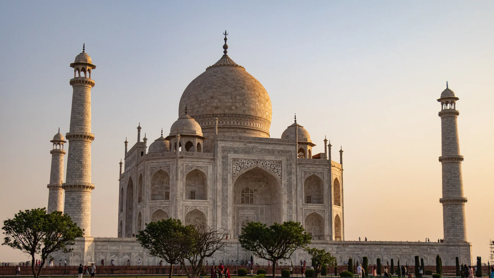 Neighbourhood park in Garhi Jiwanram, Agra