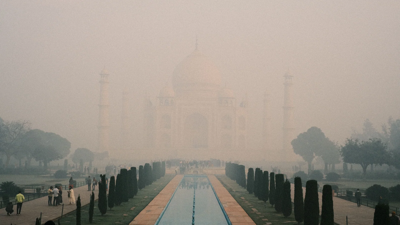 Neighbourhood park in Sultanpura, Agra