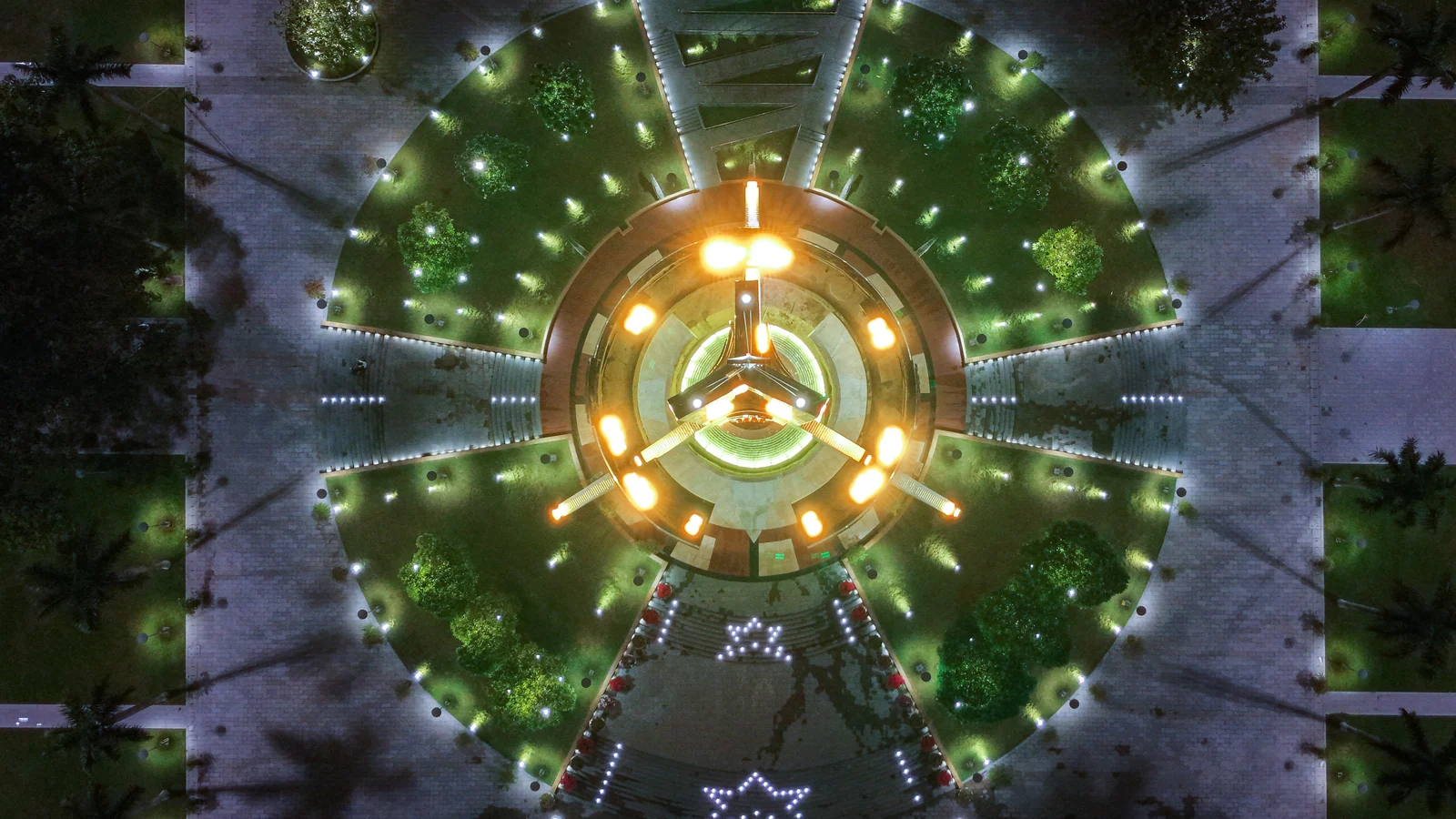 Neighbourhood park in Dr Ambedkar Chowk, Ahmedabad