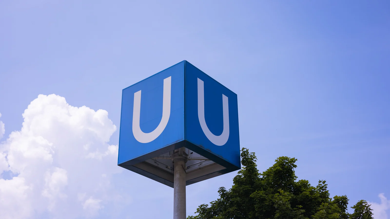 Local train and transport links serving Irugur, Coimbatore