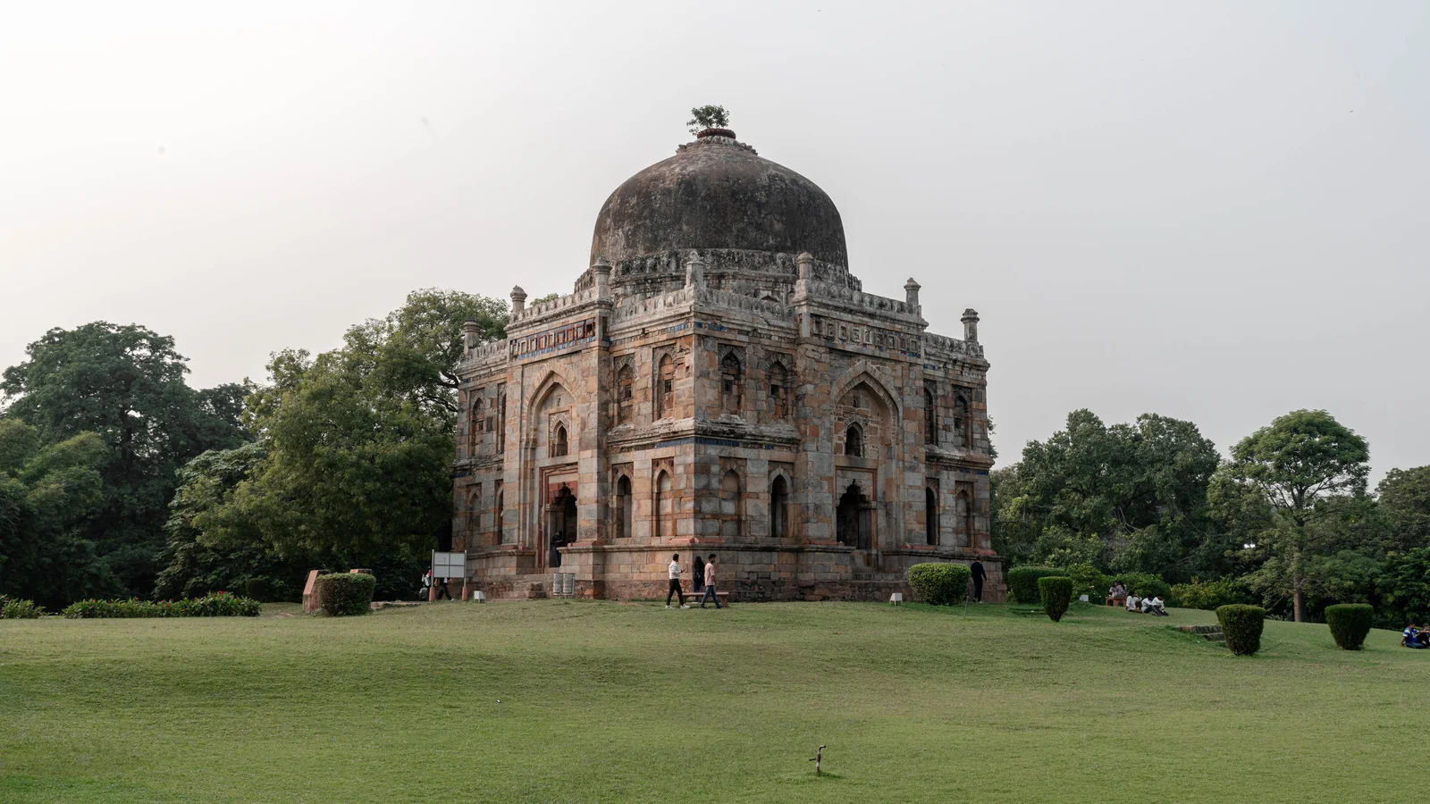 Neighbourhood park in Vasant Kunj, Delhi