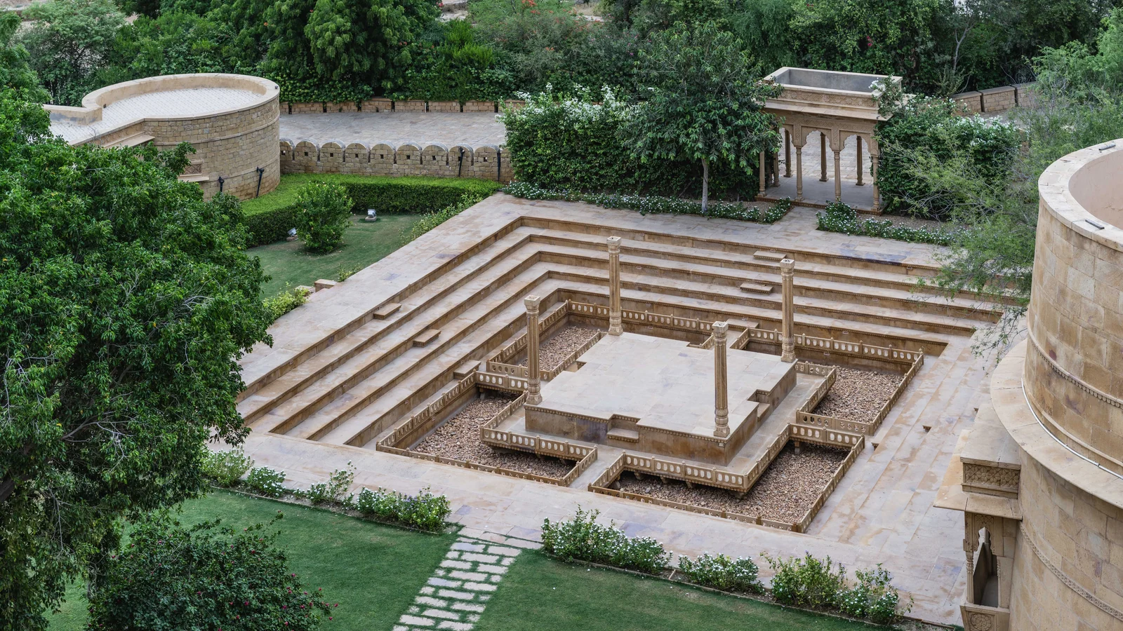 Neighbourhood park in Lashkar, Gwalior