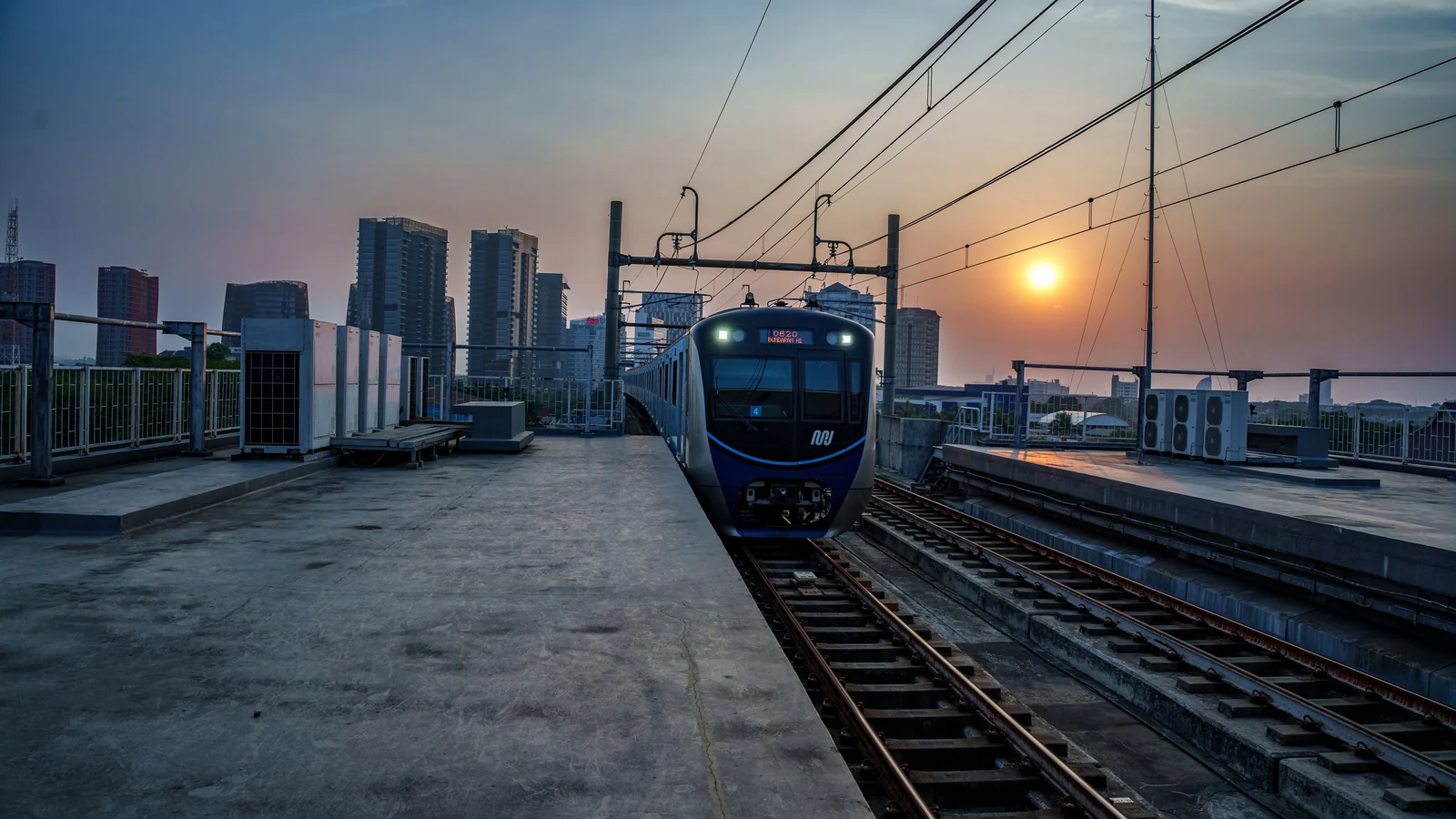 Local train and transport links serving Koti, Hyderabad