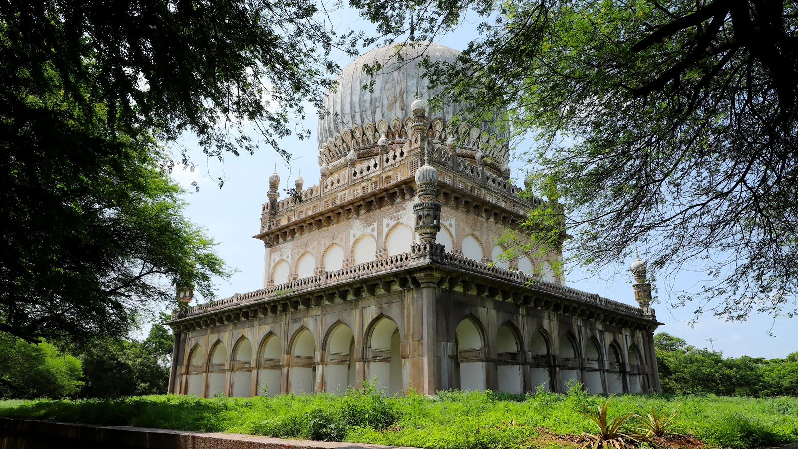 Neighbourhood park in Serilingampally, Hyderabad