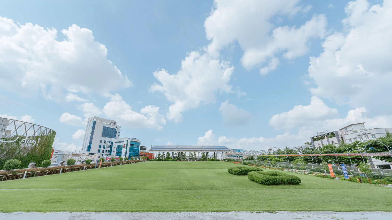 Neighbourhood park in Nayagaon, Jabalpur