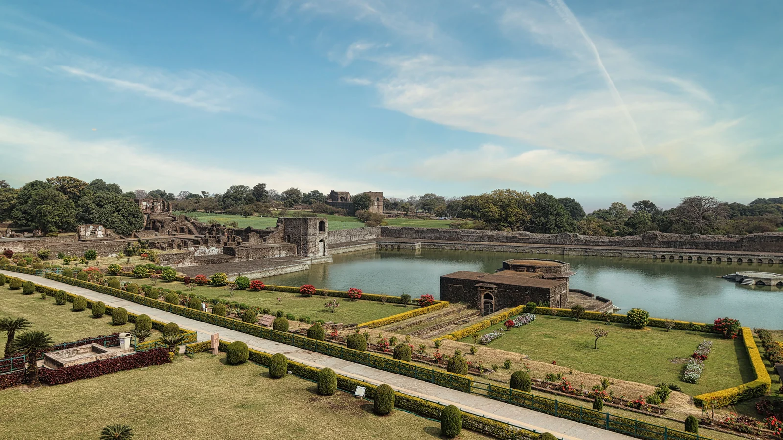 Neighbourhood park in New PP Colony, Jabalpur