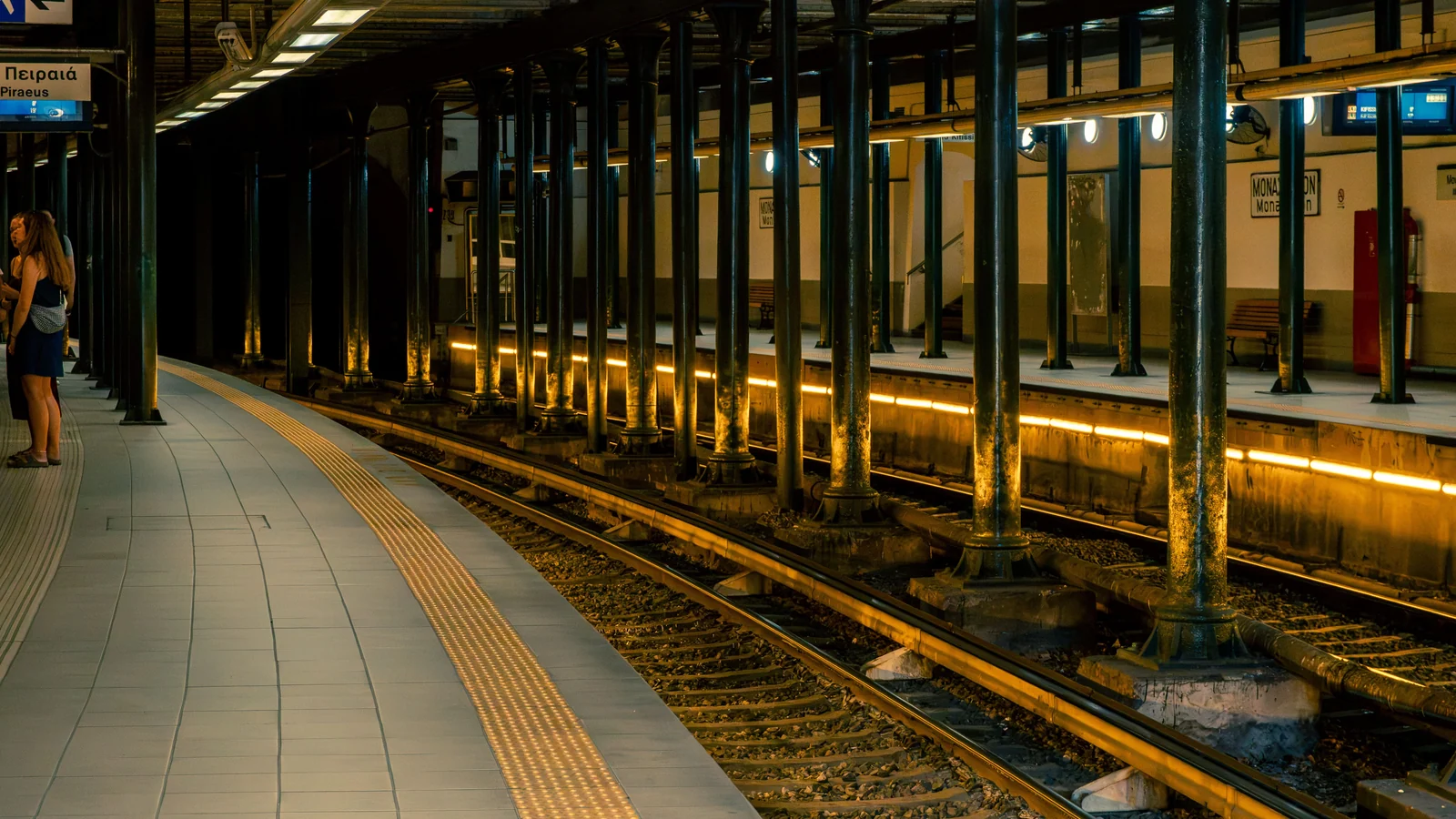 Local train and transport links serving Vidyanagar, Jabalpur