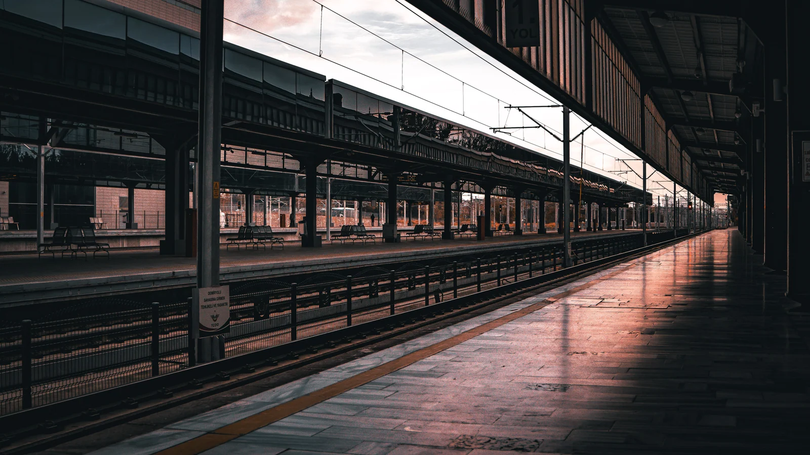 Local train and transport links serving Lidhran, Jalandhar