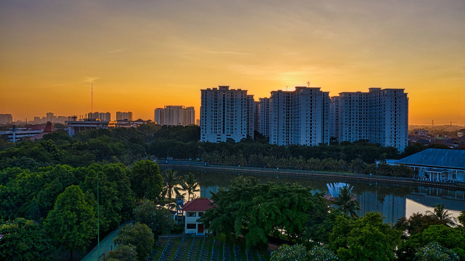 Neighbourhood park in Suprabhat Colony, Kolhapur