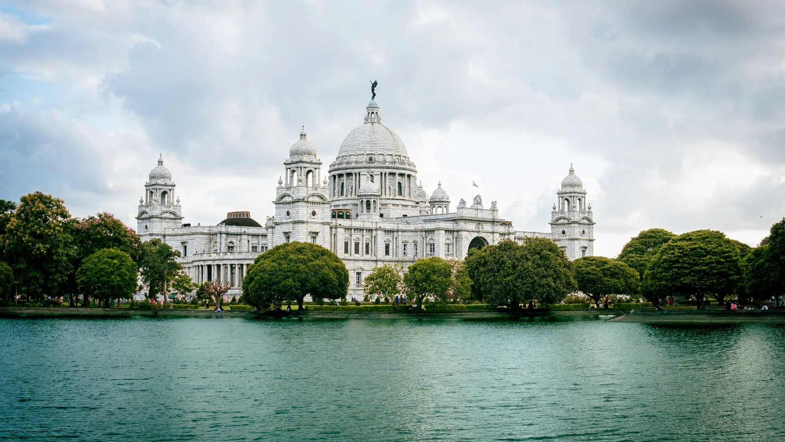 Neighbourhood park in Kankhuli, Kolkata