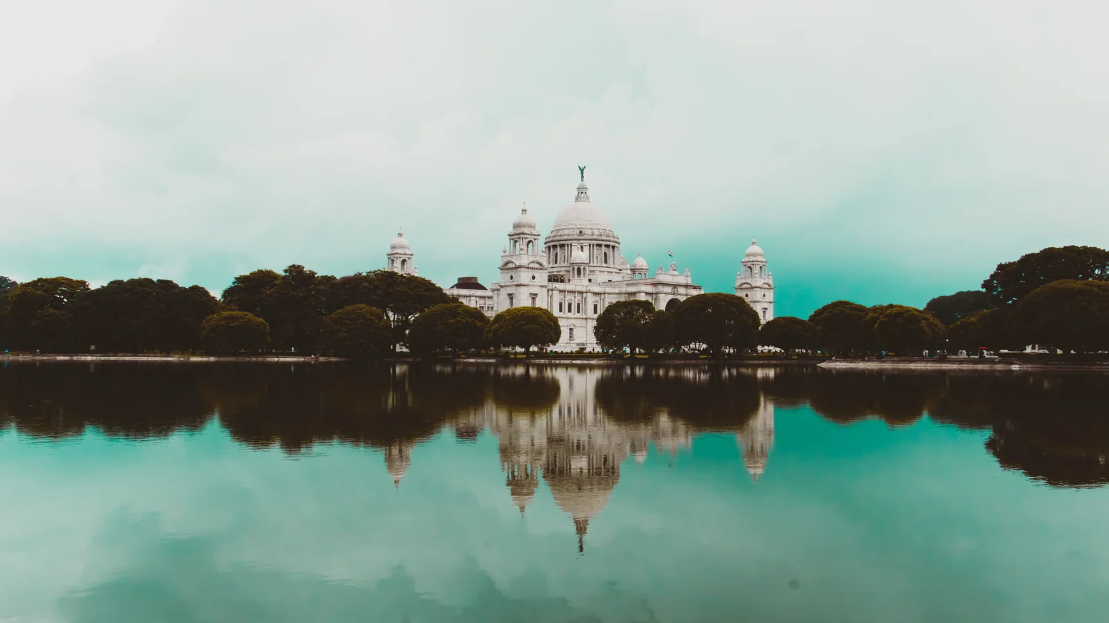 Neighbourhood park in Maidan, Kolkata