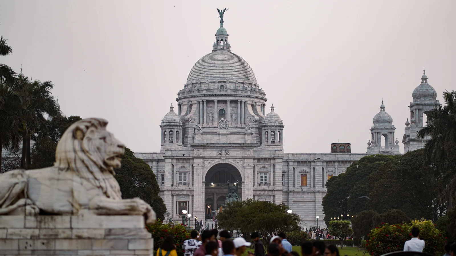 Neighbourhood park in Shyamnagar, Kolkata