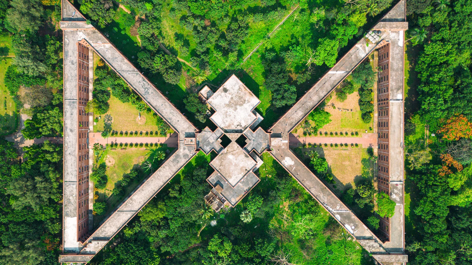 Neighbourhood park in Voda Bazar, Kolkata