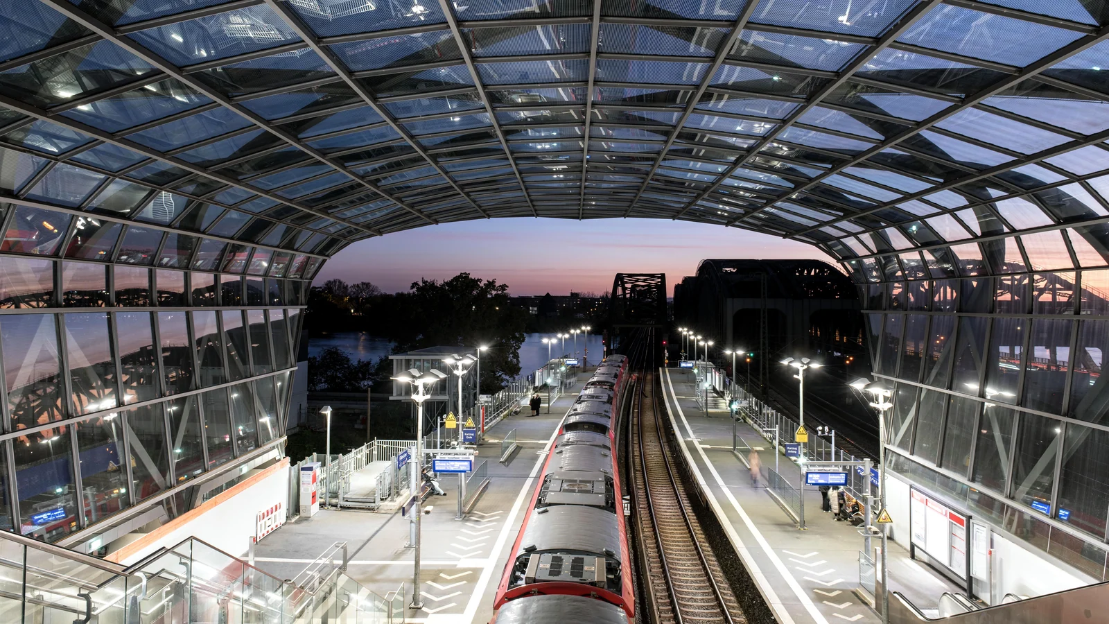 Local train and transport links serving Pargati Nagar, Kota
