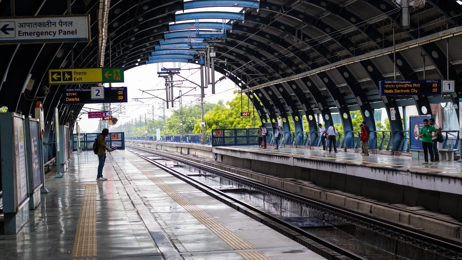 Local train and transport links serving Ahirankhera, Lucknow