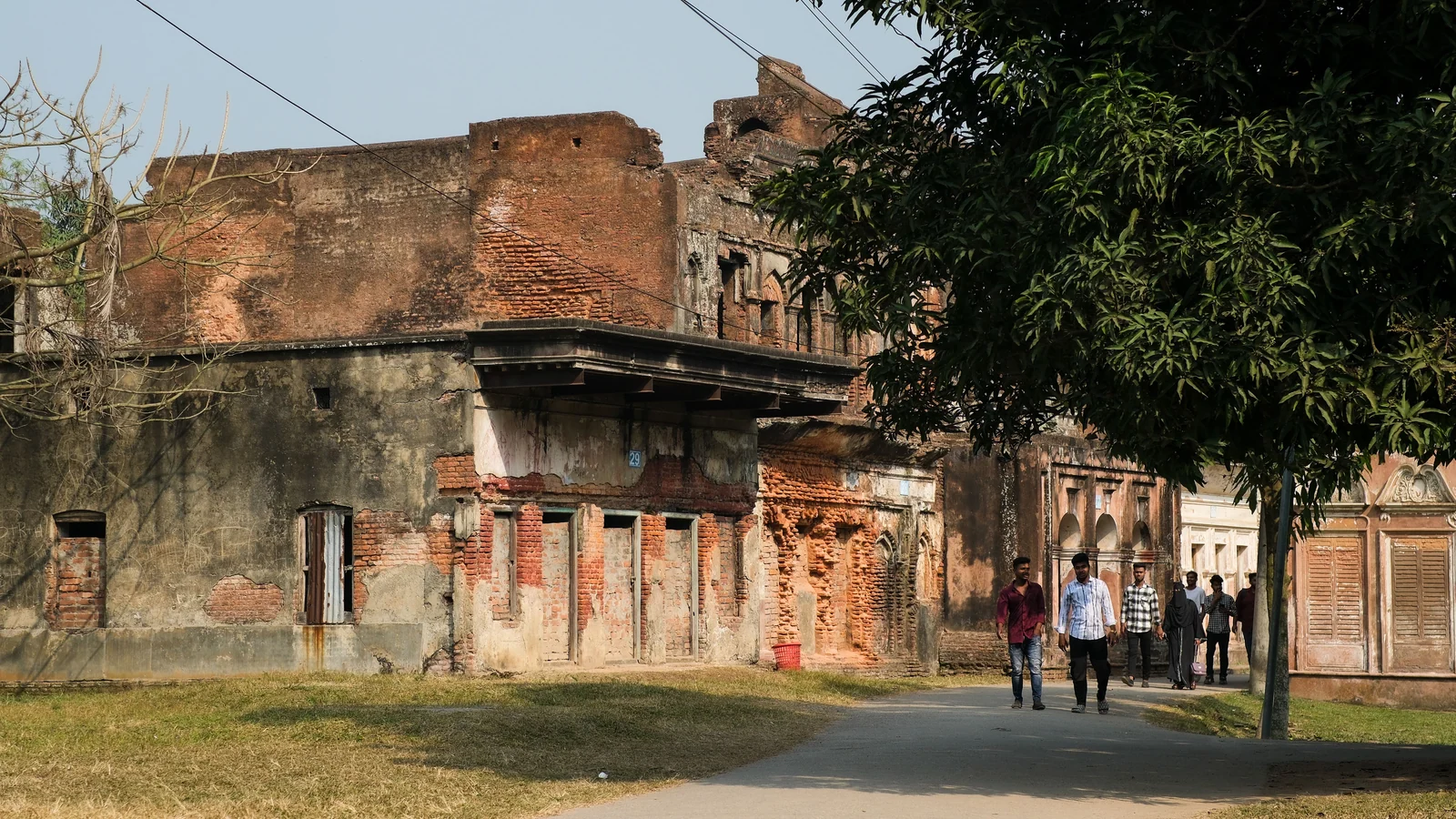 Neighbourhood park in Nishatganj, Lucknow