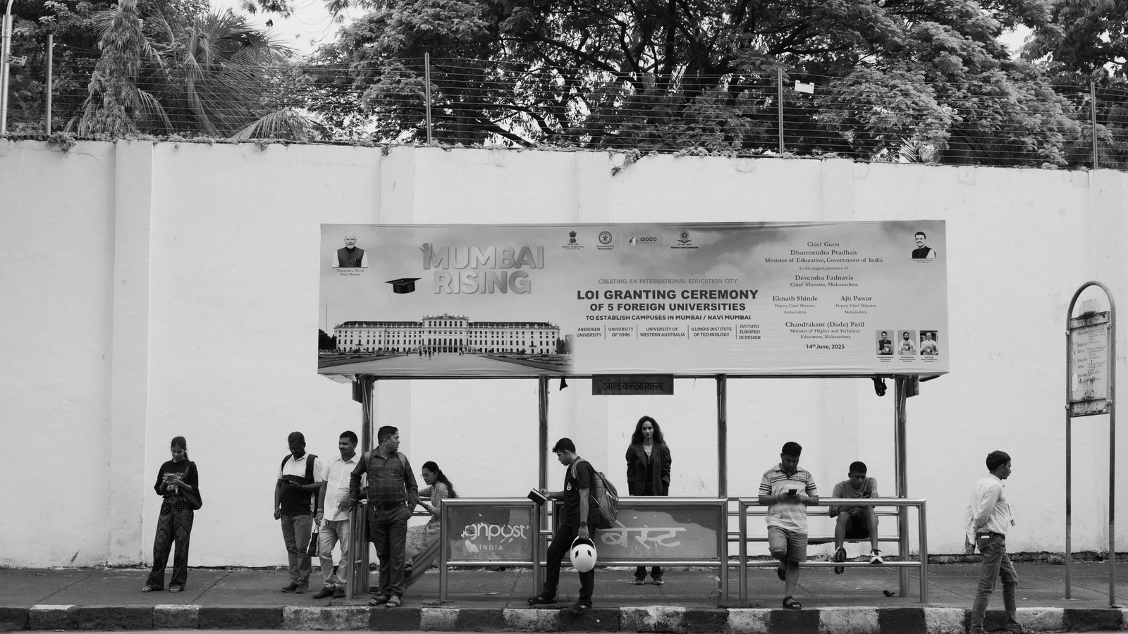 Local train and transport links serving Sion West, Mumbai