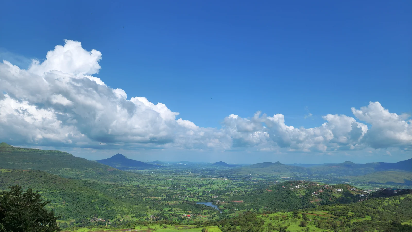Neighbourhood park in Rahuri, Nashik