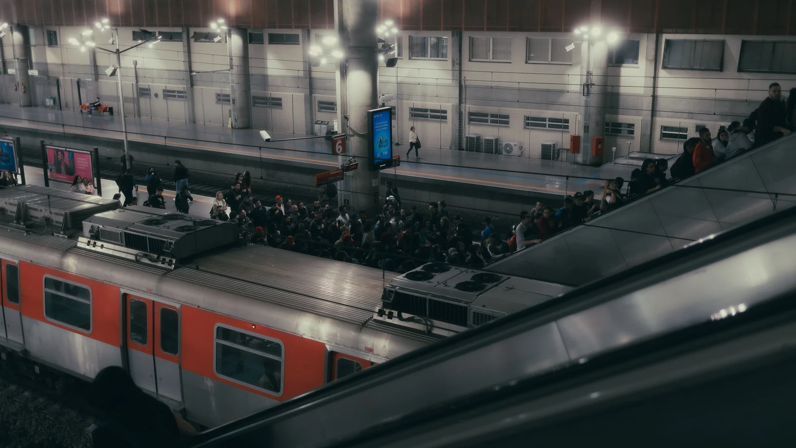 Local train and transport links serving Bhukum, Pune