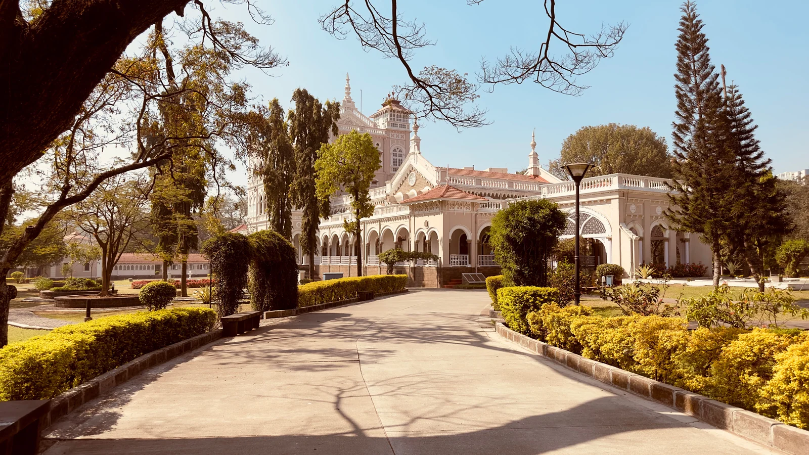 Neighbourhood park in Shivajinagar, Pune