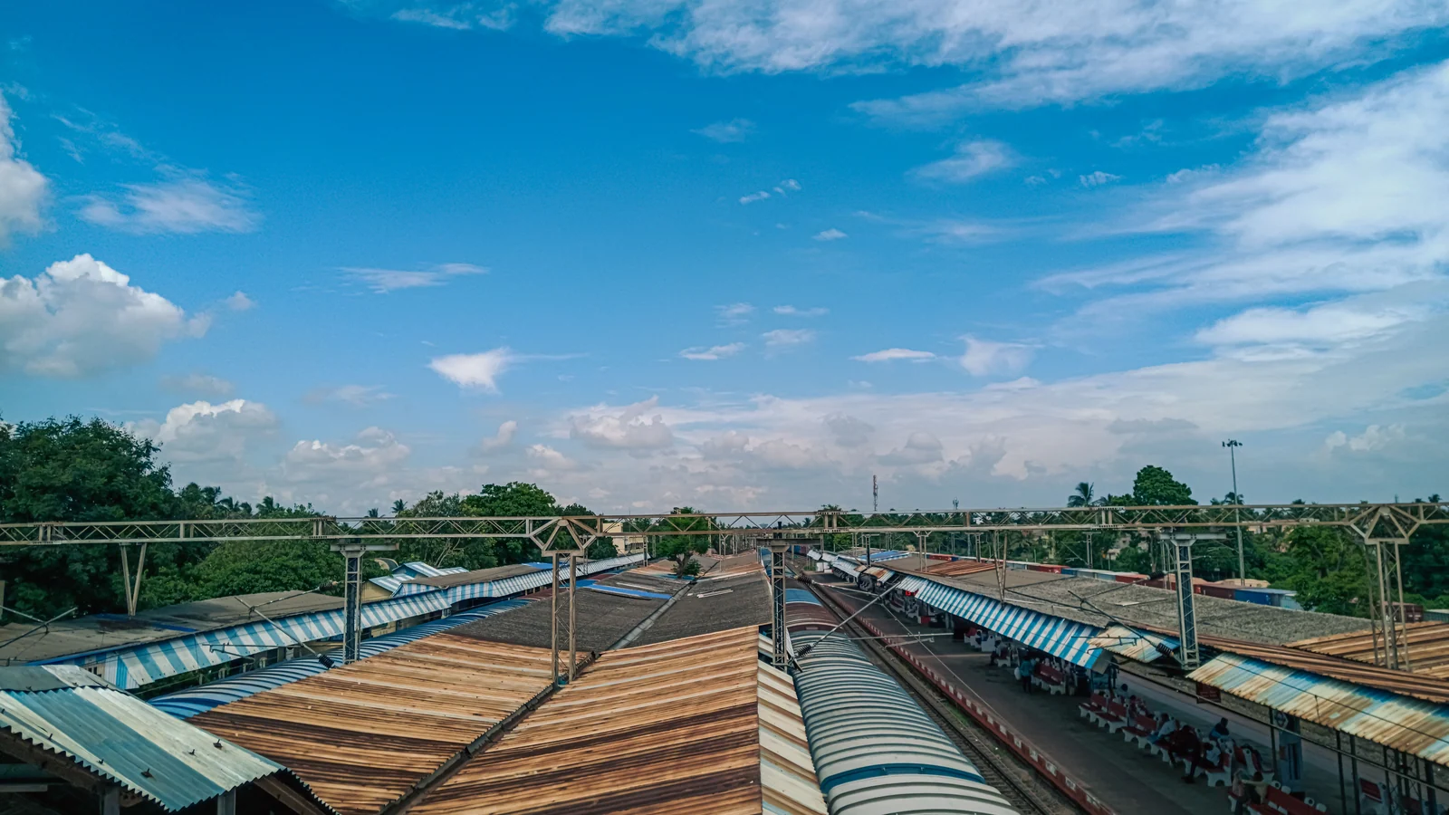 Local train and transport links serving Satelight Chowk, Rajkot