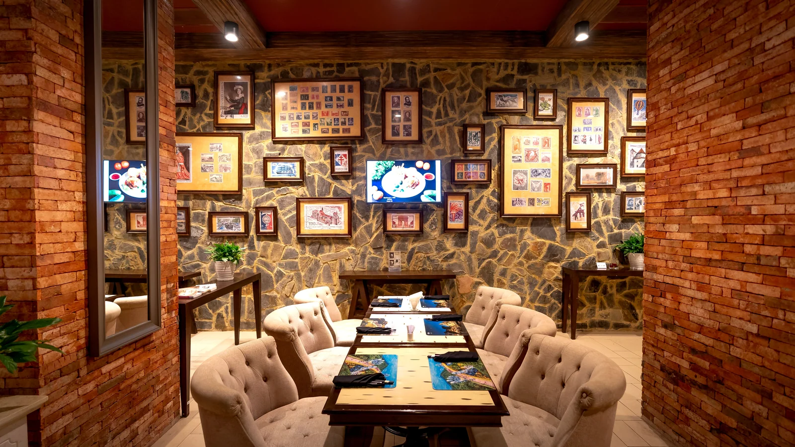 Street food and dining in Ganga Nagar, Sangli
