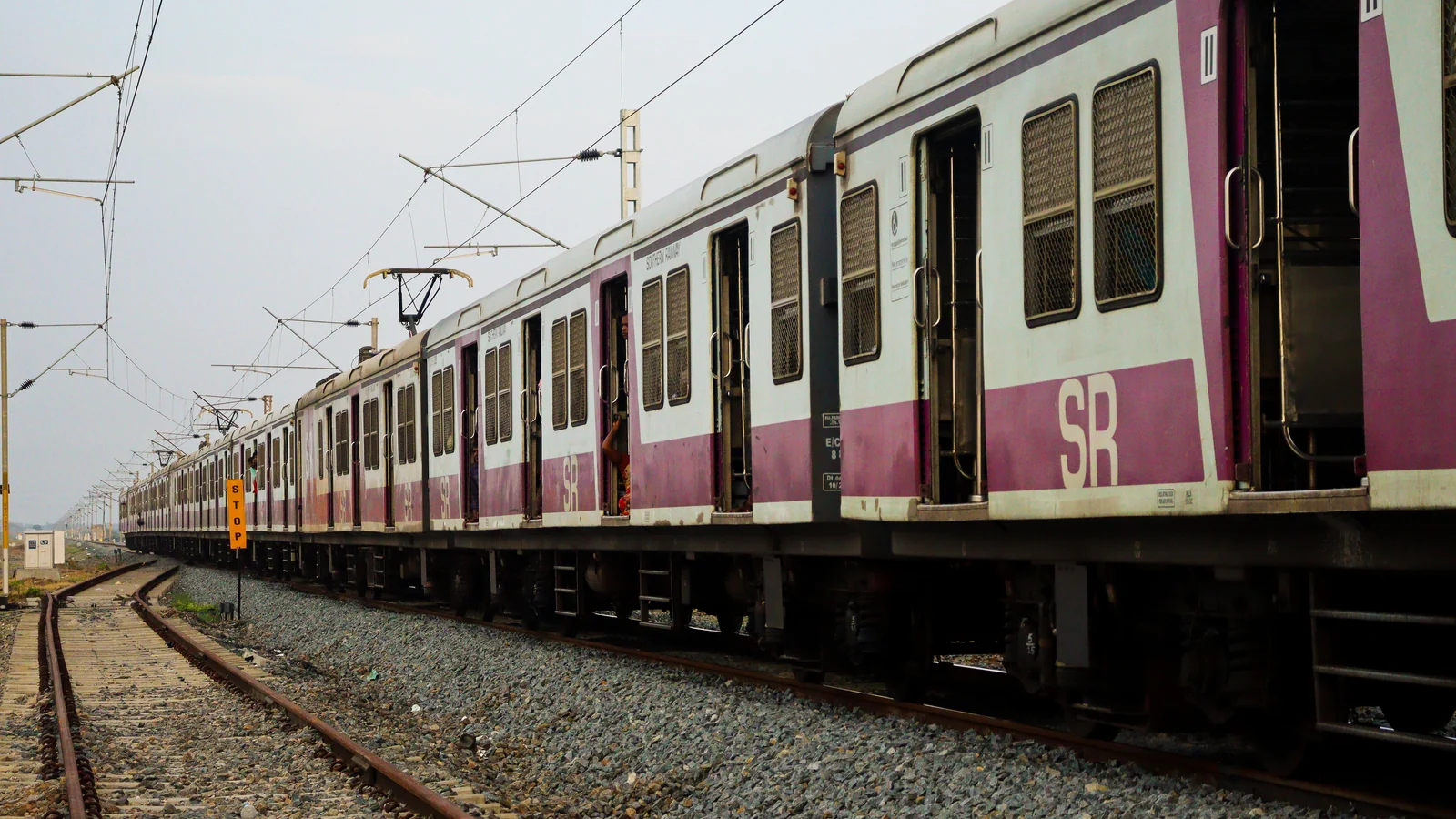 Local train and transport links serving Padmavati Nagari, Sangli