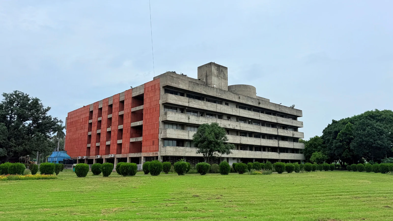 Neighbourhood park in Ambedkar Nagar, Surat