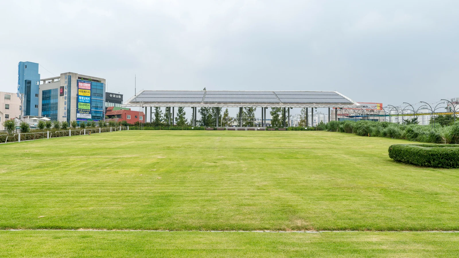 Neighbourhood park in Olpad, Surat