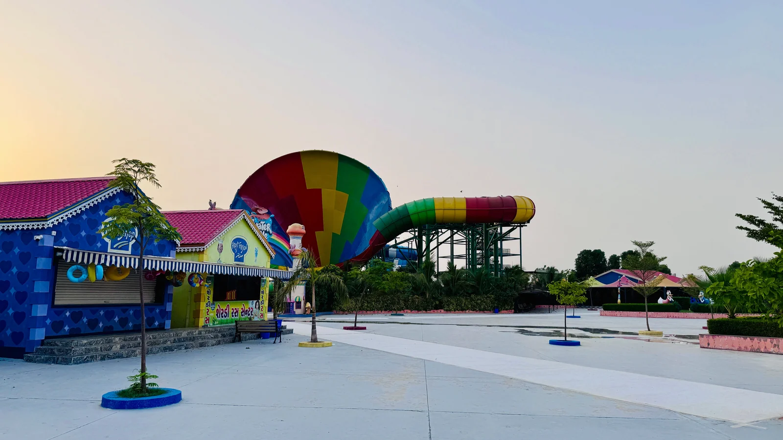 Neighbourhood park in Bhayli, Vadodara