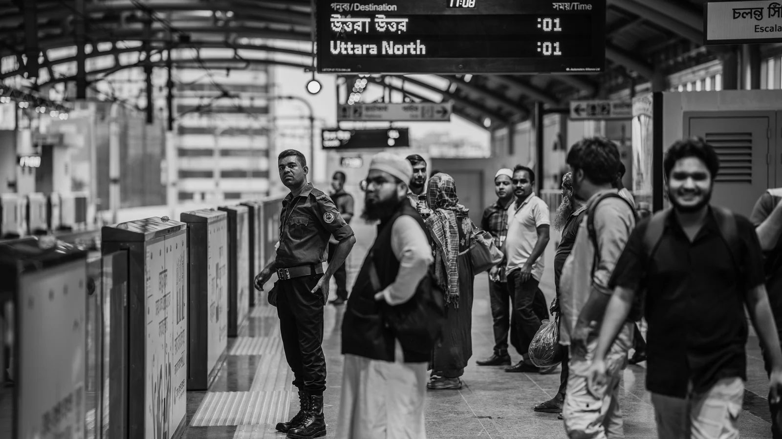 Local train and transport links serving Chitaipur, Varanasi