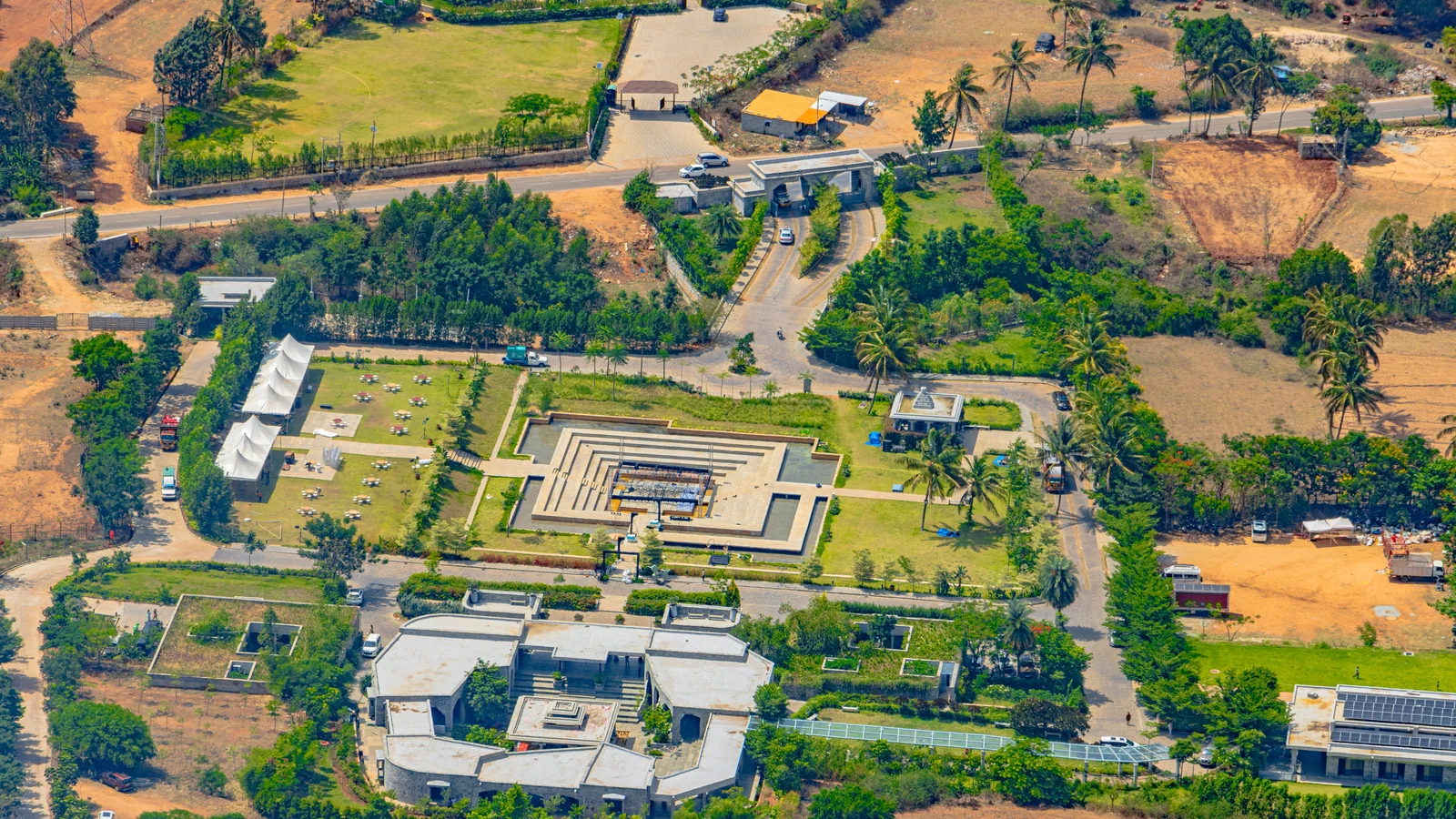 Neighbourhood park in Ramavarappadu, Vijayawada